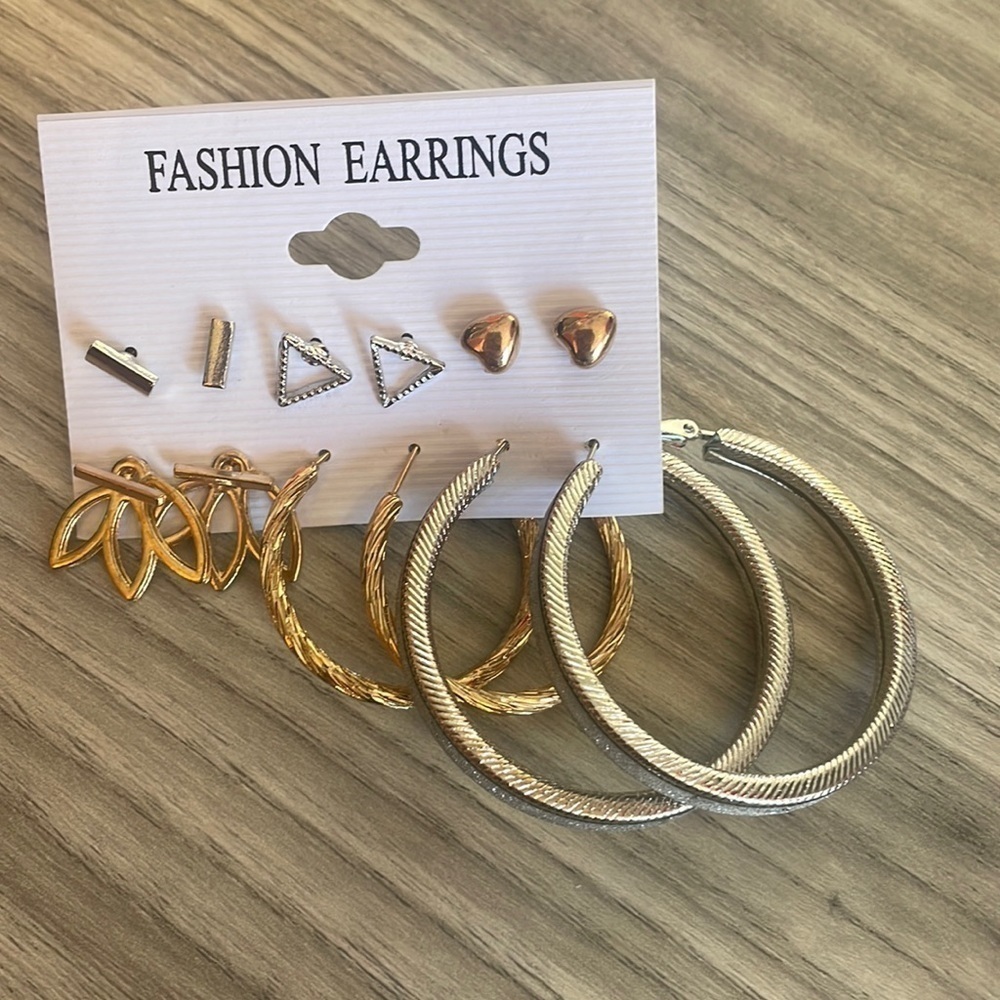 Set of earrings - Picture 2 of 5